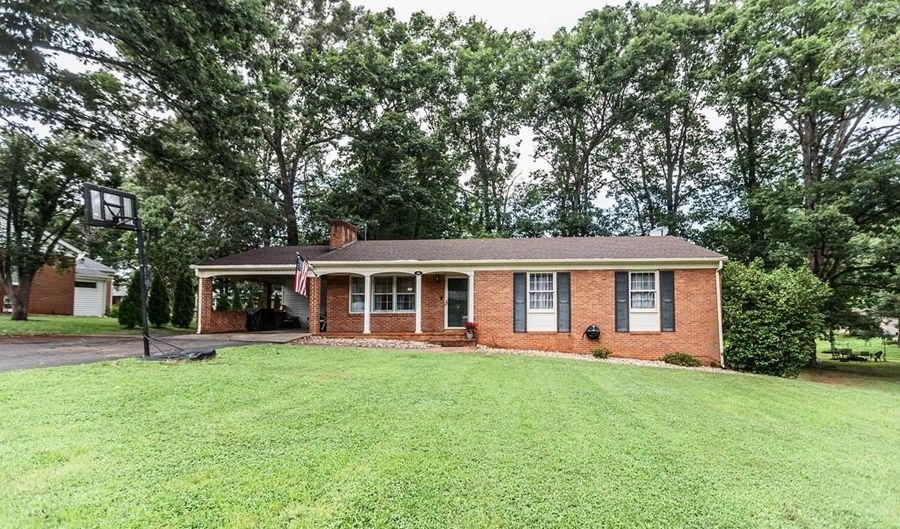 310 Morton Ln, Appomattox, VA 24522 - 3 Beds, 2 Bath