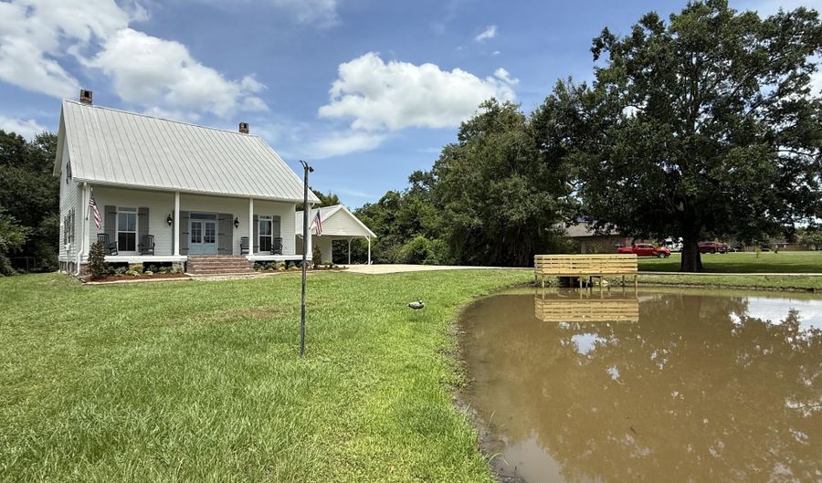 2089 Main Hwy, Arnaudville, LA 70512 - 3 Beds, 3 Bath