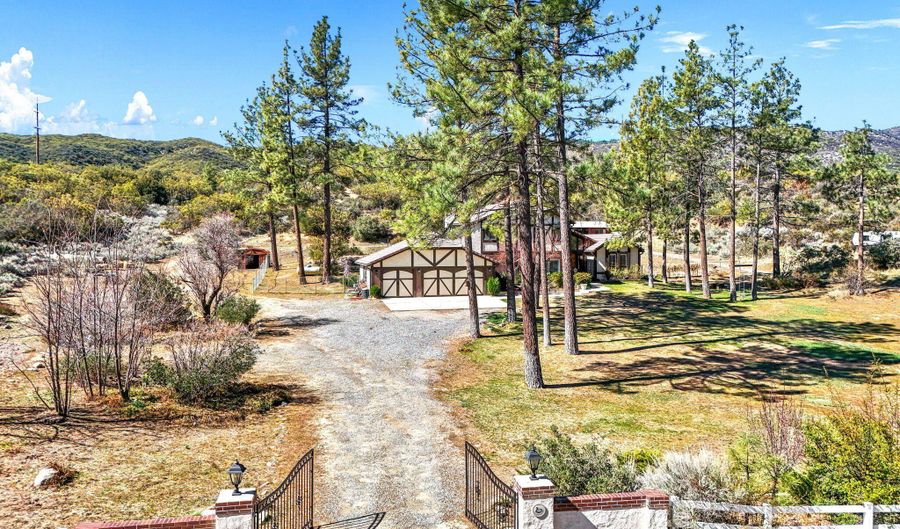 59371 Devils Ladder Rd, Mountain Center, CA 92561 - 3 Beds, 3 Bath