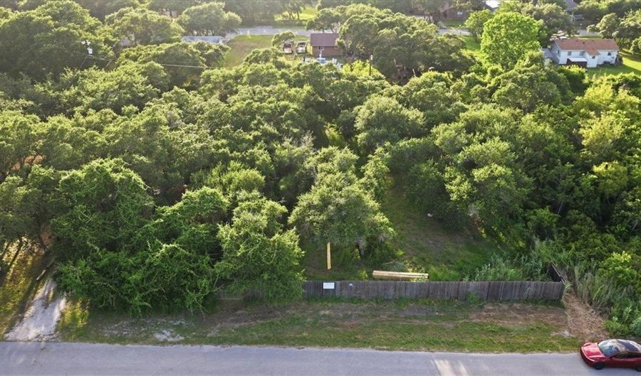 819 S 10TH Lot 16, Aransas Pass, TX 78336 - 0 Beds, 0 Bath