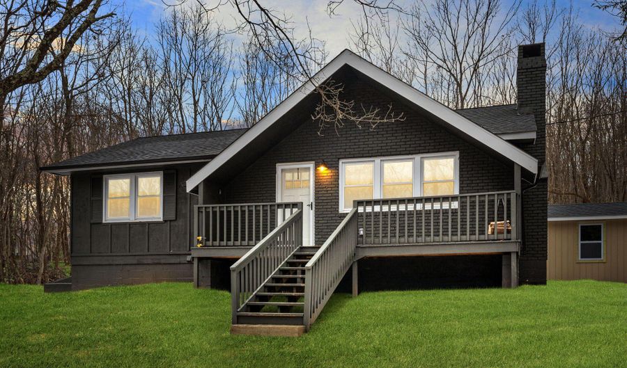 22 Shawnee Trl, Albrightsville, PA 18210 - 2 Beds, 2 Bath