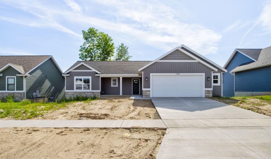 11760 Everett Ave, Allendale, MI 49401 - 4 Beds, 3 Bath