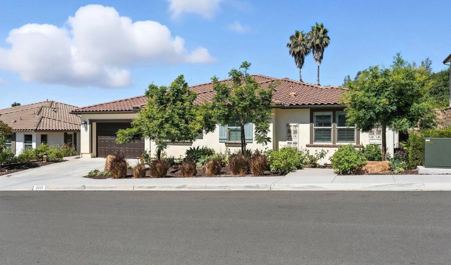 2313 E Lincoln Ave, Escondido, CA 92027 - 4 Beds, 4 Bath