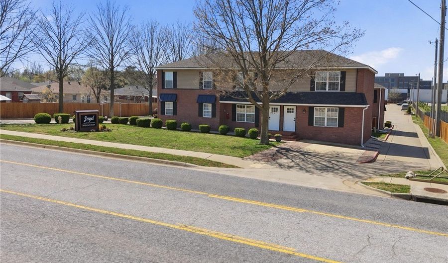 2304 SE Jayel Ter 2, Bentonville, AR 72712 - 2 Beds, 2 Bath