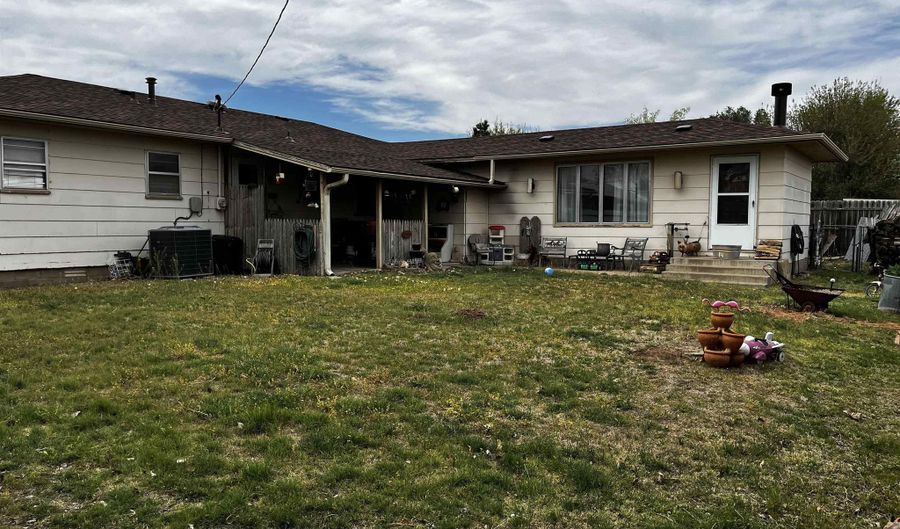1104 Avenue B, Beaver, OK 73932 - 3 Beds, 2 Bath