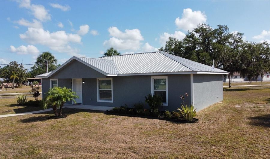 521 GLORIA Ave, Arcadia, FL 34266 - 3 Beds, 2 Bath