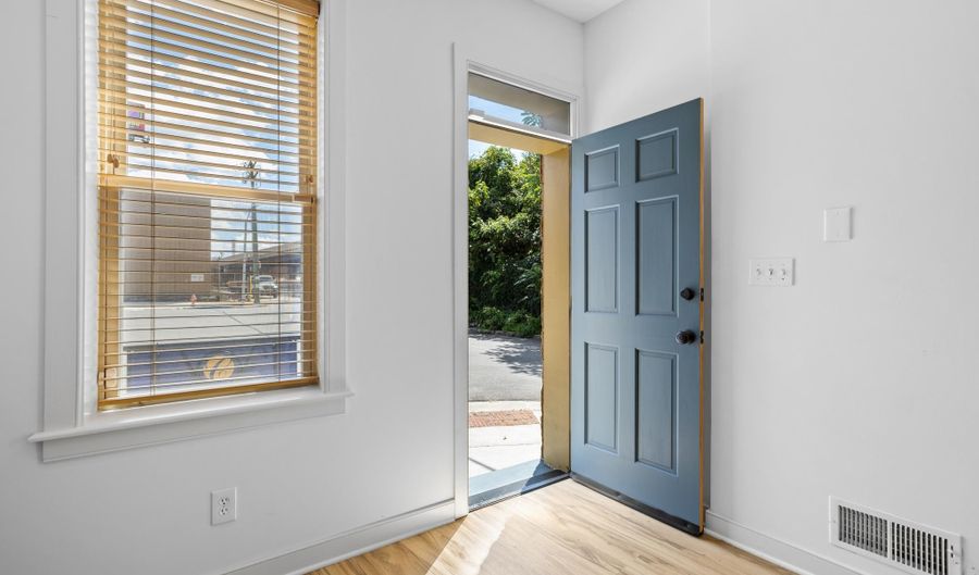 1946 LIGHT St, Baltimore, MD 21230 - 2 Beds, 2 Bath