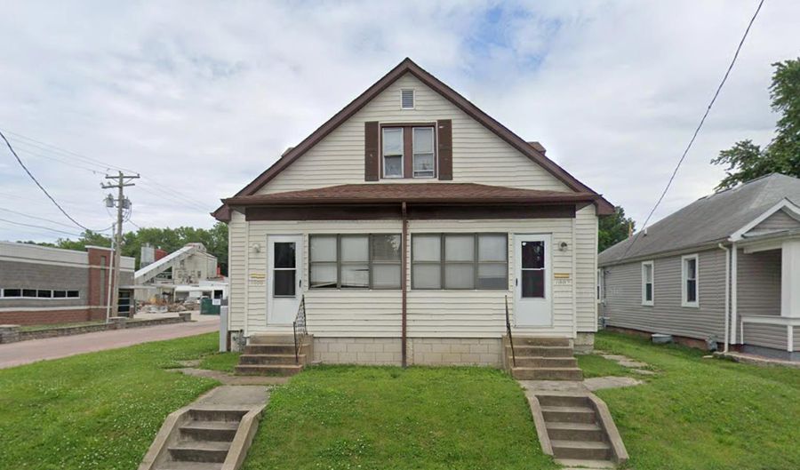 1000 FREEBURG Ave, Belleville, IL 62220 - 2 Beds, 1 Bath