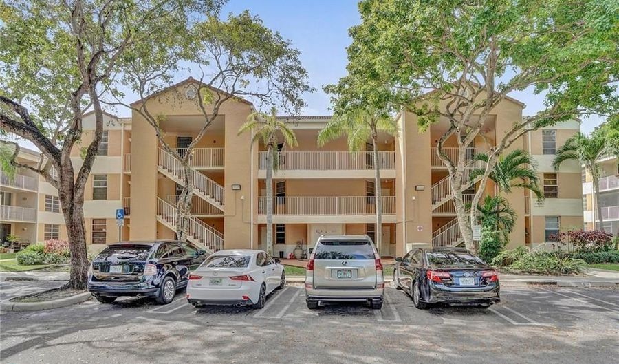8216 NW 24th St 8216, Coral Springs, FL 33065 - 2 Beds, 2 Bath