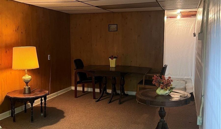 708 Allen Ave, Ashtabula, OH 44004 - 3 Beds, 1 Bath