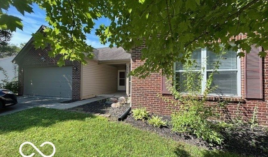 556 Hollowood Ln, Avon, IN 46123 - 3 Beds, 2 Bath