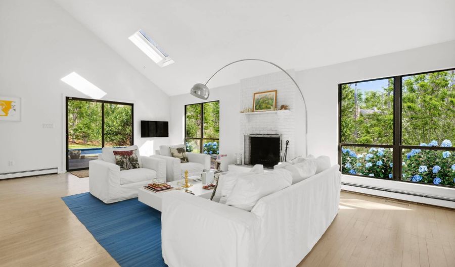 67 Scrimshaw Ln, Amagansett, NY 11930 - 3 Beds, 3 Bath