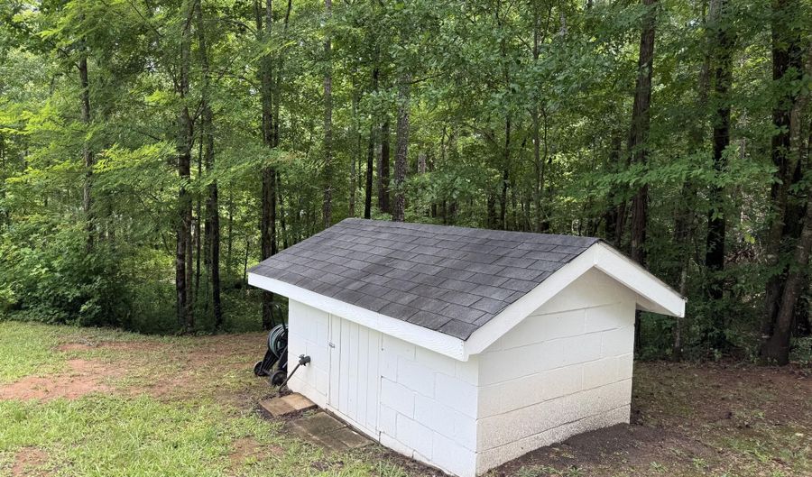 3879 E White Oak Rd, Appling, GA 30802 - 4 Beds, 2 Bath
