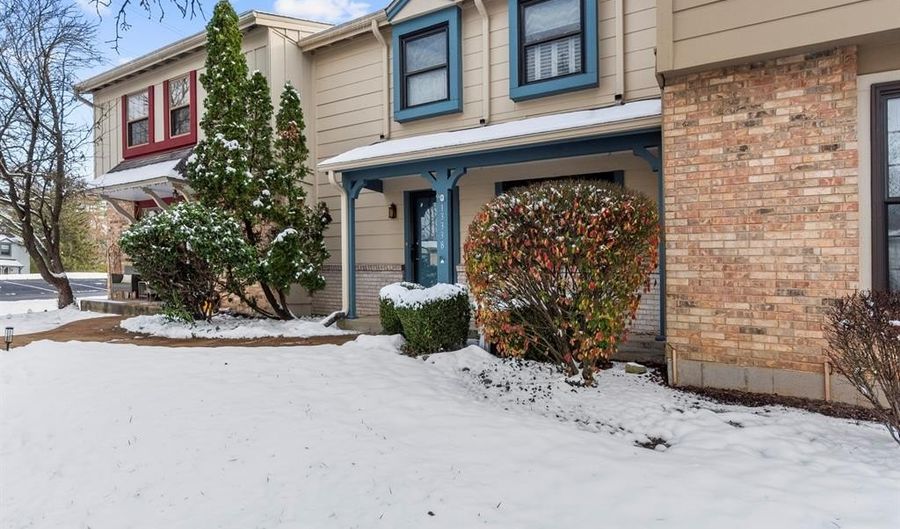 13338 Hiddendale Ln, Ballwin, MO 63021 - 2 Beds, 3 Bath