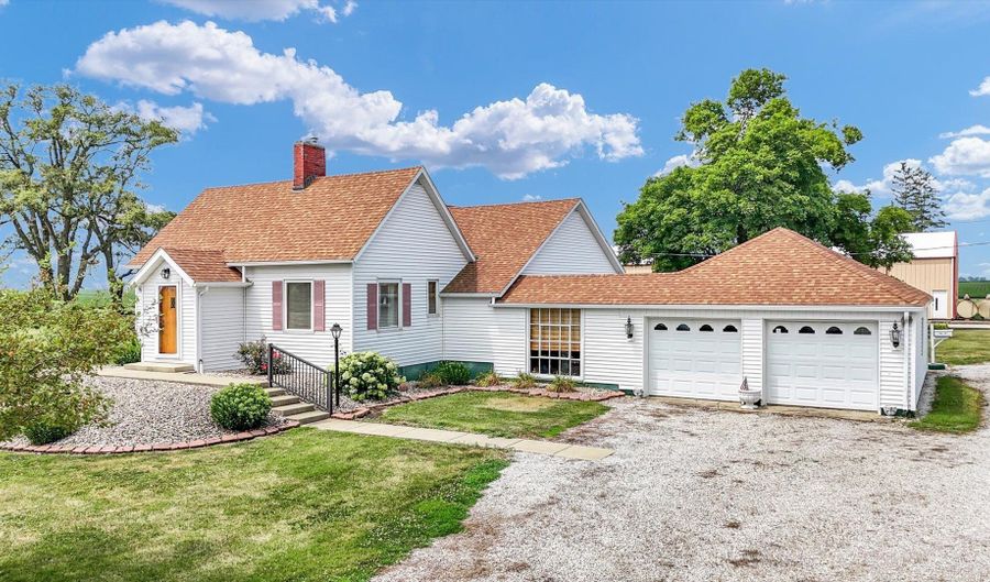 6292 N 100 East Rd, Allerton, IL 61810 - 3 Beds, 2 Bath