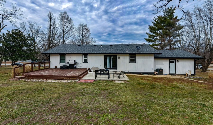 1705 Lakeview Dr, Ava, MO 65608 - 3 Beds, 2 Bath