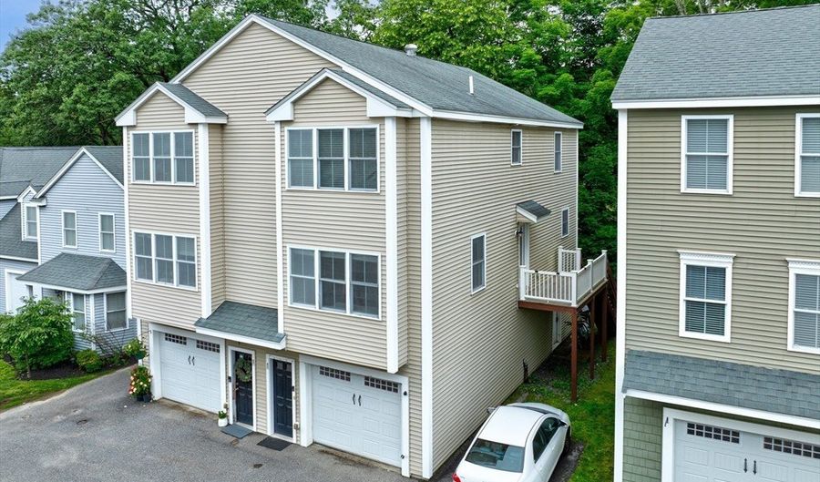 8 High St F2, Acton, MA 01720 - 2 Beds, 2 Bath