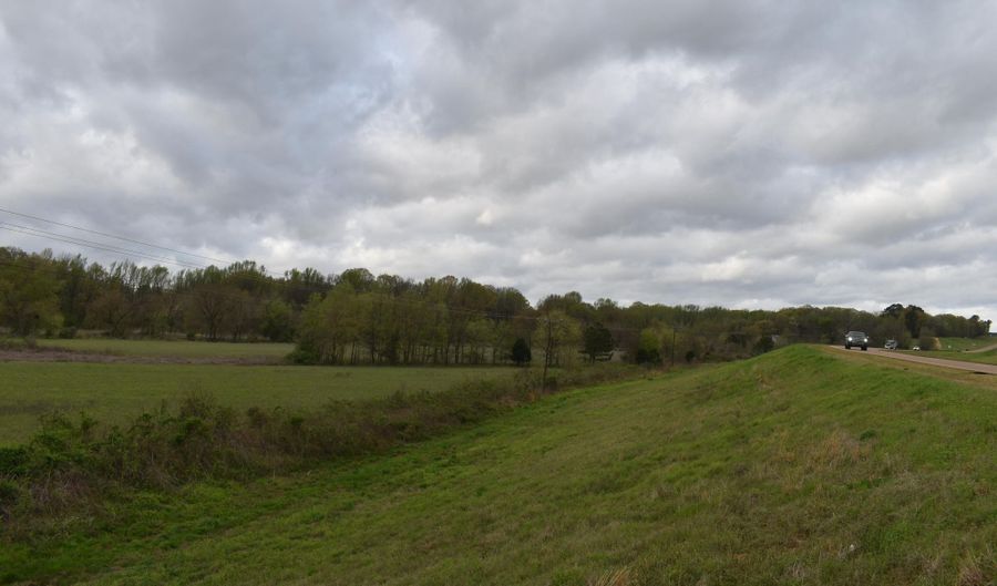 Hwy 278, Batesville, MS 38606 - 0 Beds, 0 Bath