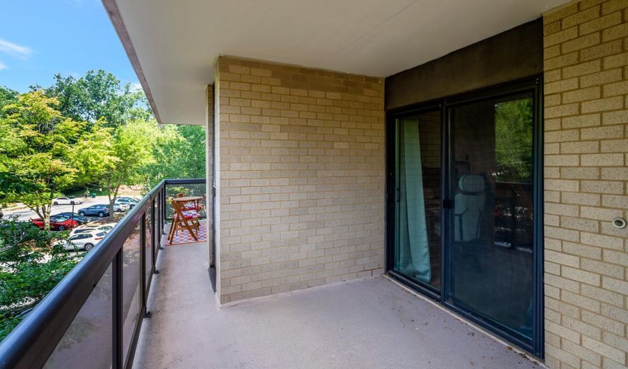 205 YOAKUM Pkwy 314, Alexandria, VA 22304 - 2 Beds, 2 Bath