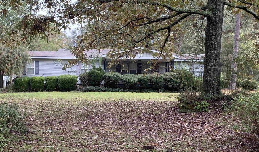 4265 S State Route 49 Rd, Andersonville, GA 31711 - 3 Beds, 2 Bath