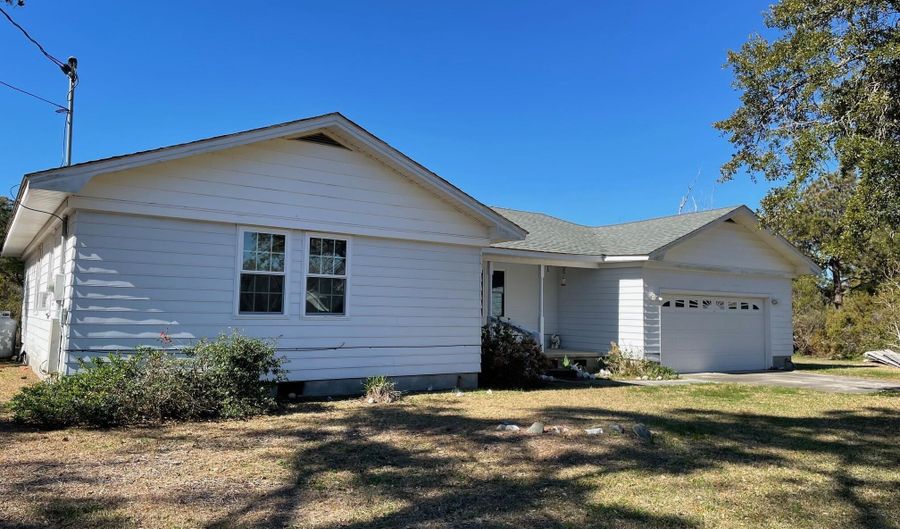 120 Clem Fulcher Ct, Atlantic, NC 28511 - 3 Beds, 2 Bath