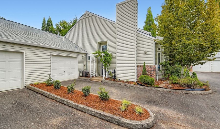 14567 SW RED MAPLE Ln, Beaverton, OR 97007 - 2 Beds, 3 Bath