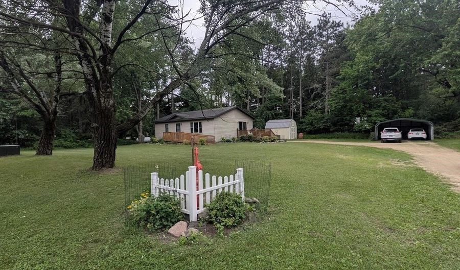 975 County Road Z, Arkdale, WI 54613 - 2 Beds, 1 Bath