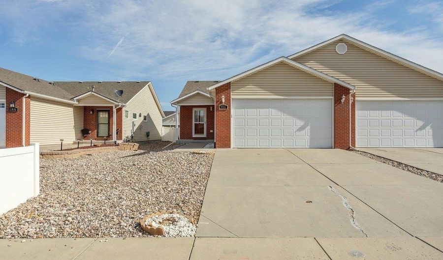 418 BRANDI Ln, Cheyenne, WY 82009 - 3 Beds, 3 Bath