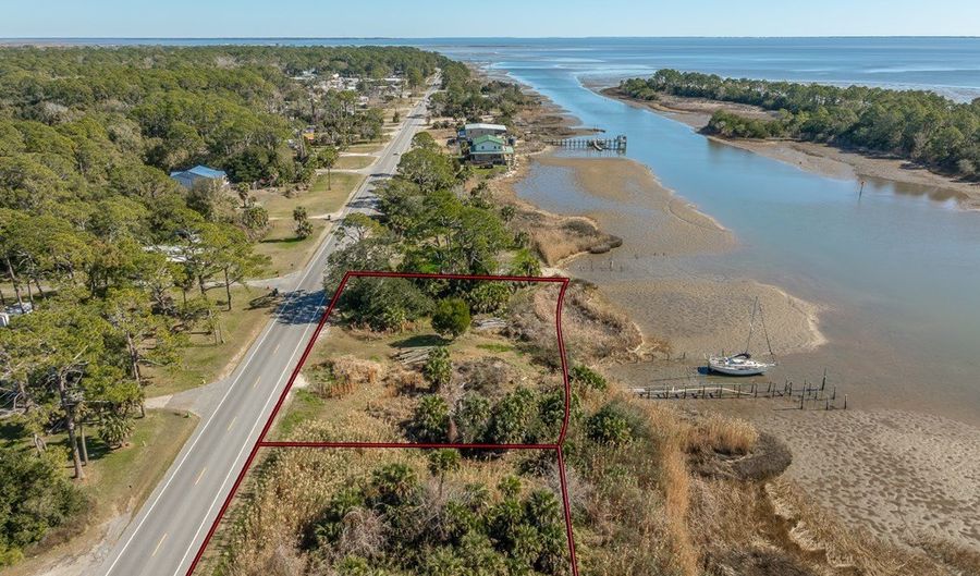 530 Hwy 98 W, Apalachicola, FL 32320 - 0 Beds, 0 Bath