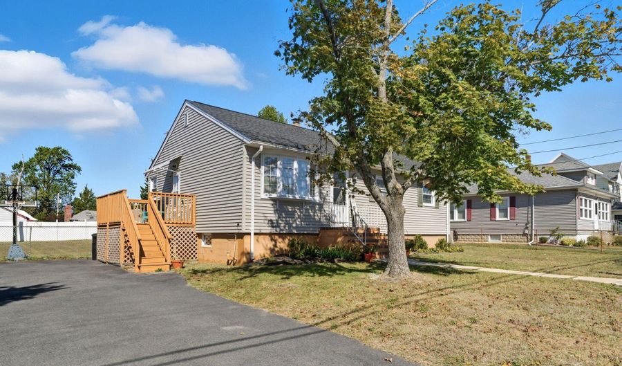 311 Pine St, Lakehurst, NJ 08733 - 3 Beds, 2 Bath