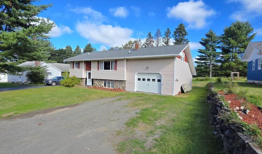 50 Bridgham St, Ashland, ME 04732 - 3 Beds, 3 Bath