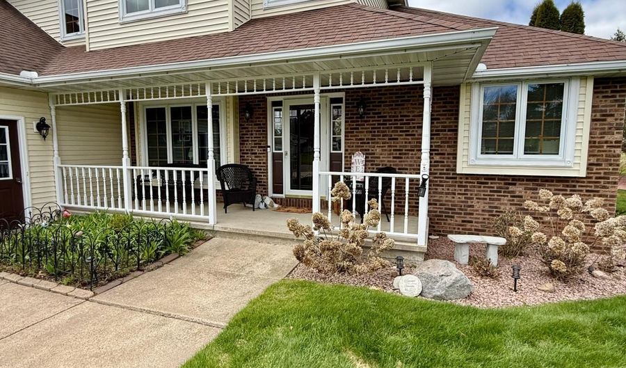 640 LAURISA Ln, Antigo, WI 54409 - 4 Beds, 4 Bath