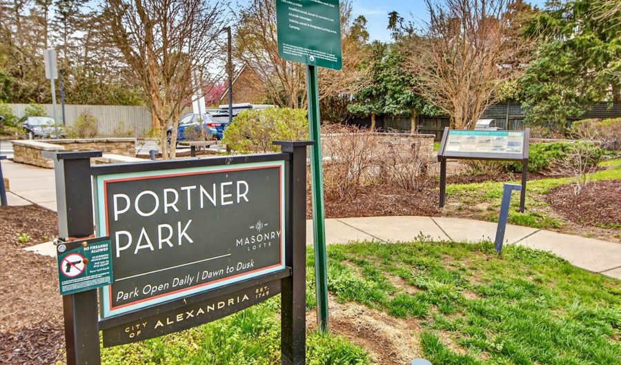 515 N WASHINGTON St 105, Alexandria, VA 22314 - 2 Beds, 2 Bath