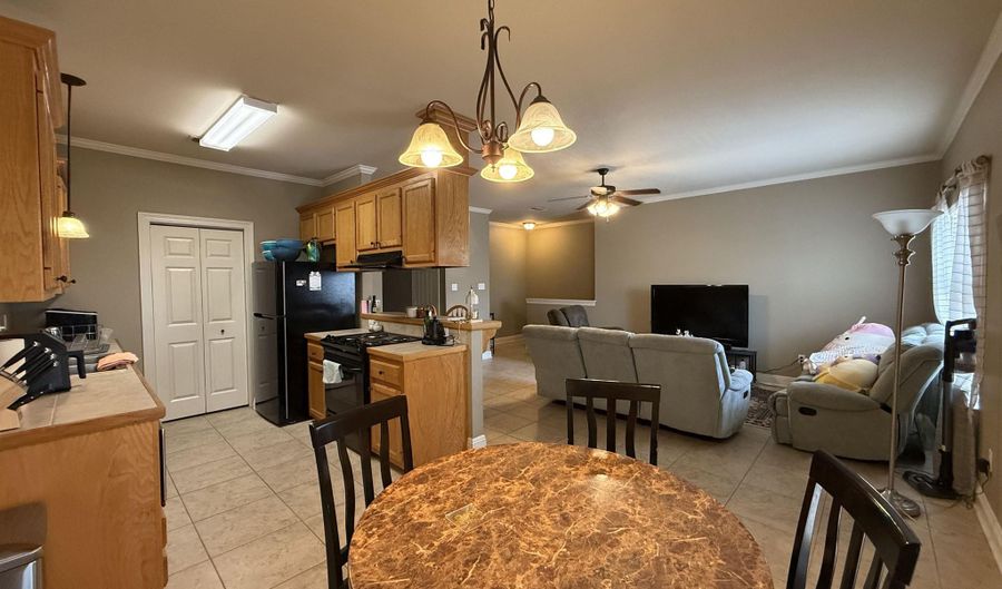828 Meadow Bend Dr #G, Baton Rouge, LA 70820 - 2 Beds, 2 Bath