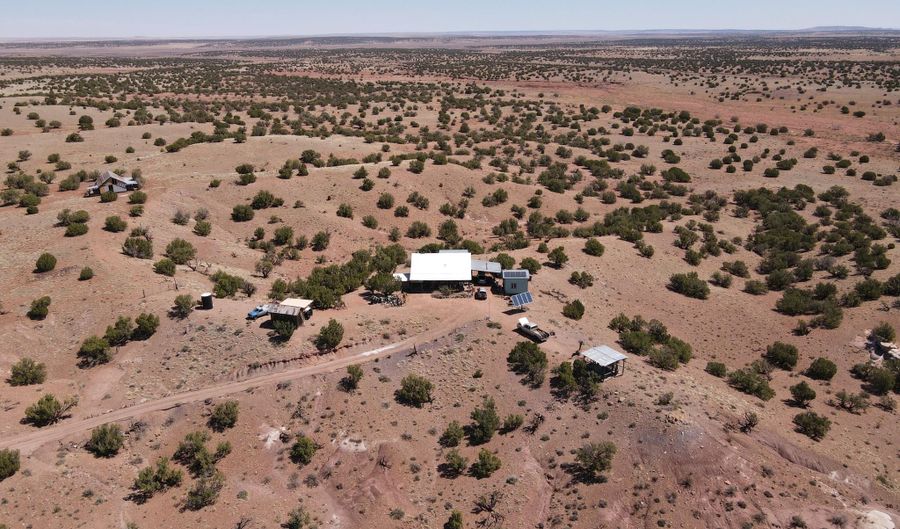 22 N9235, Concho, AZ 85924 - 3 Beds, 1 Bath