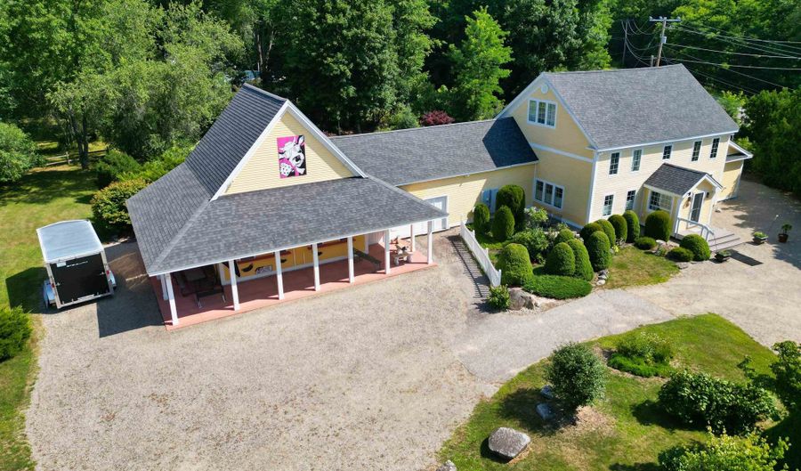 146 Calef Hwy, Barrington, NH 03825 - 4 Beds, 4 Bath