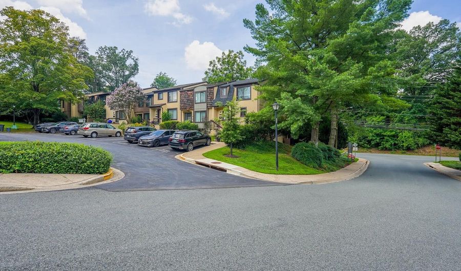 10704 MUIRFIELD Dr, Potomac, MD 20854 - 3 Beds, 4 Bath