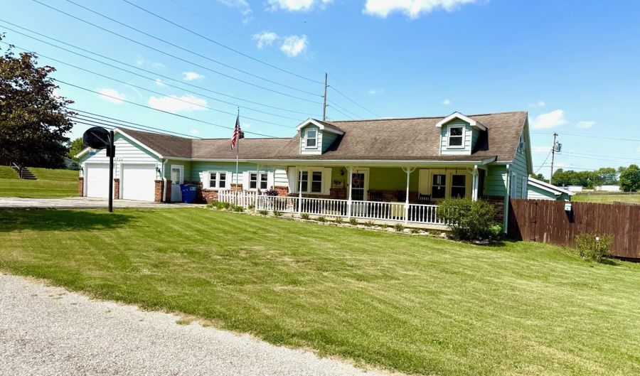 2759 Western Ave, Bedford, IN 47421 - 3 Beds, 3 Bath
