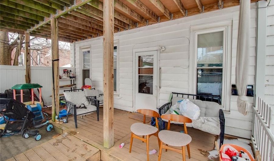 506 E 5th St, Alton, IL 62002 - 3 Beds, 2 Bath