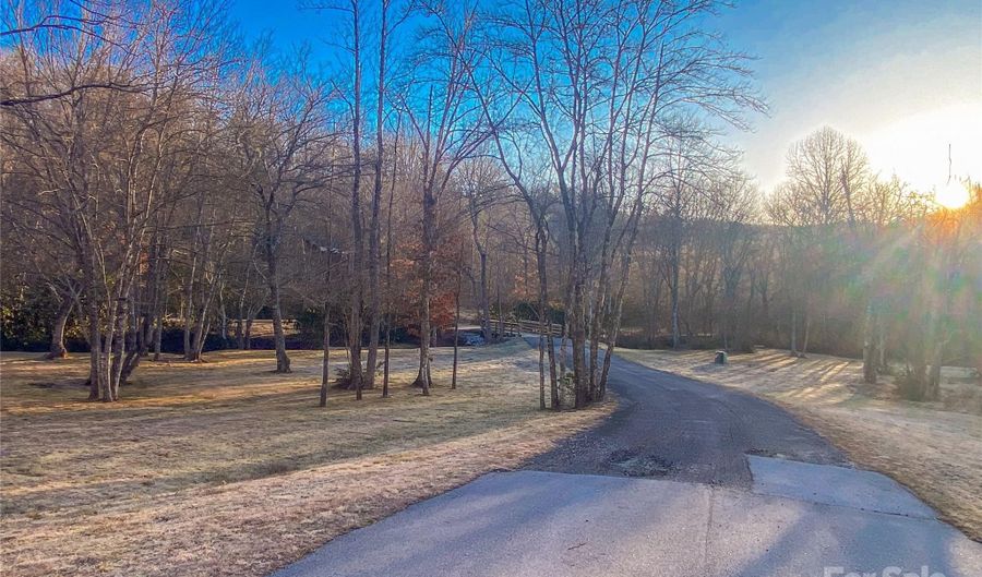 Ridge Trail Drive lot 26, Balsam Grove, NC 28708 - 0 Beds, 0 Bath