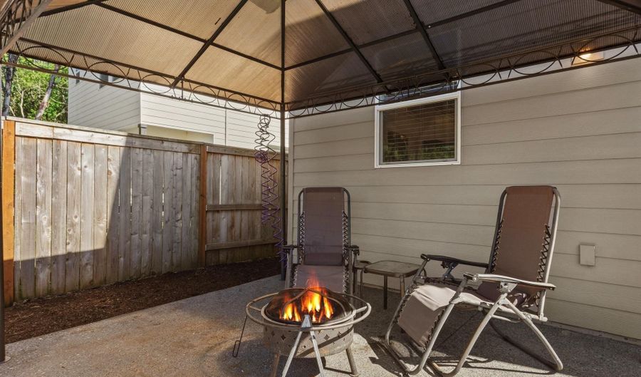 1302 SW 5TH St, Battle Ground, WA 98604 - 3 Beds, 3 Bath