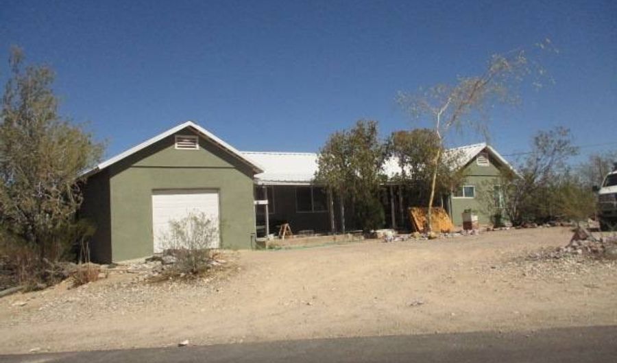 1058 N Kilbright, Ajo, AZ 85321 - 4 Beds, 2 Bath