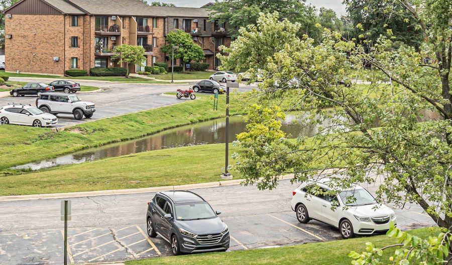 730 N Briar Hill Ln 5, Addison, IL 60101 - 2 Beds, 2 Bath