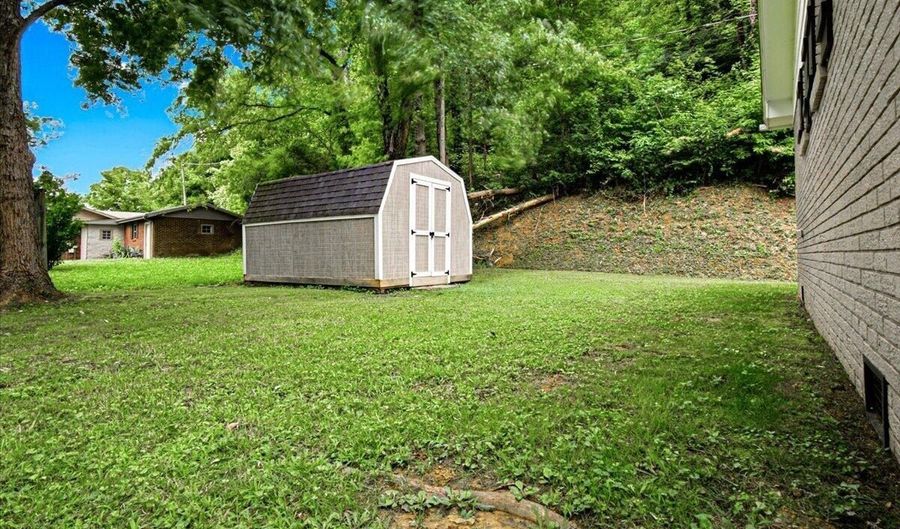 420 State Hwy 229, Barbourville, KY 40906 - 3 Beds, 1 Bath