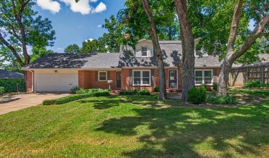 2612 SE Quail Pl, Bartlesville, OK 74006 - 4 Beds, 4 Bath