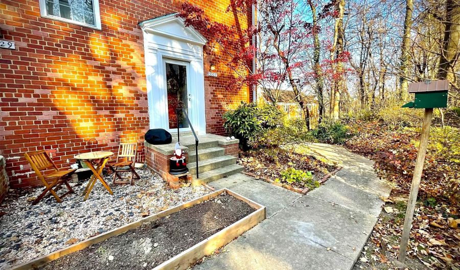 3327 MARTHA CUSTIS Dr 3327, Alexandria, VA 22302 - 1 Beds, 1 Bath
