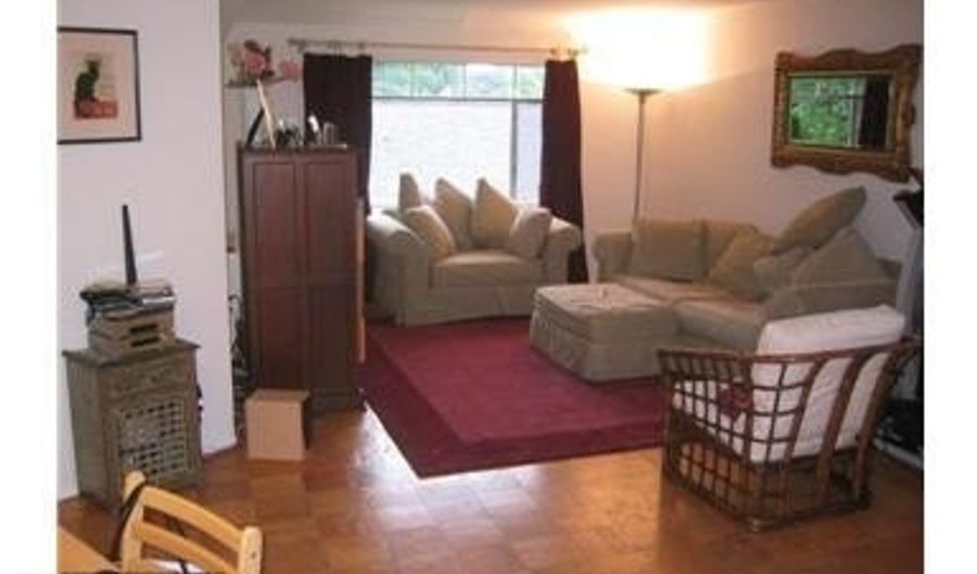 5301 WESTBARD Cir 346, Bethesda, MD 20816 - 2 Beds, 2 Bath