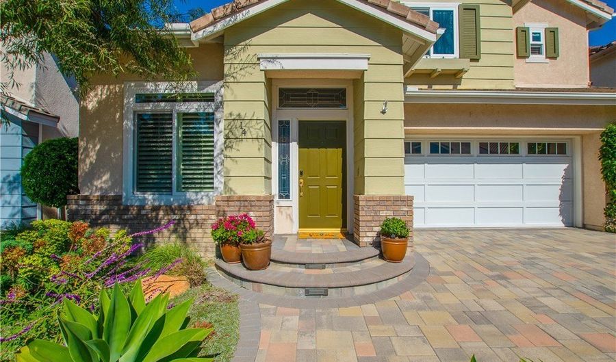 14 Rowan Dr, Aliso Viejo, CA 92656 - 3 Beds, 3 Bath