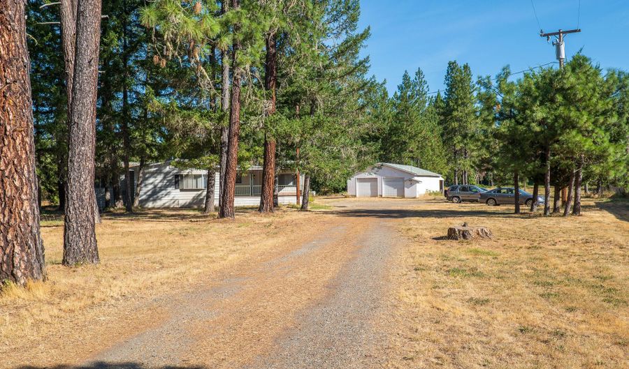190 Martin Rd, Cave Junction, OR 97523 - 3 Beds, 2 Bath