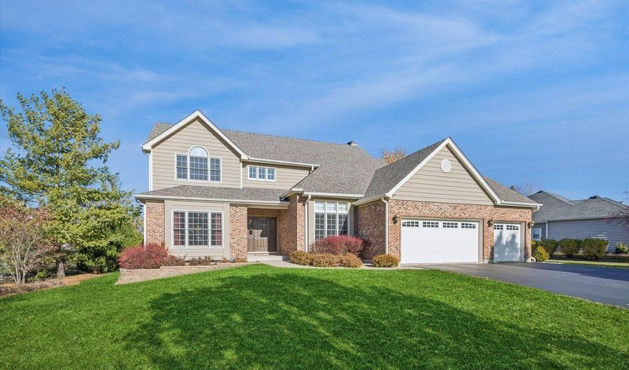 3750 Wintergreen Ter, Algonquin, IL 60102 - 4 Beds, 3 Bath